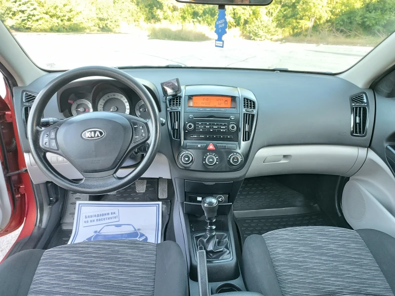 Kia Ceed, снимка 11 - Автомобили и джипове - 47031291