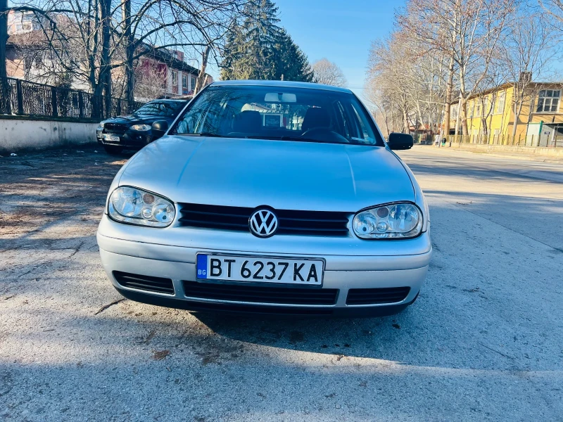 VW Golf 1.6 i, снимка 1 - Автомобили и джипове - 48556599