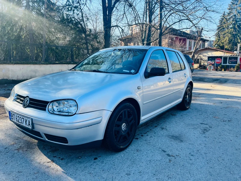 VW Golf 1.6 i, снимка 2 - Автомобили и джипове - 48556599