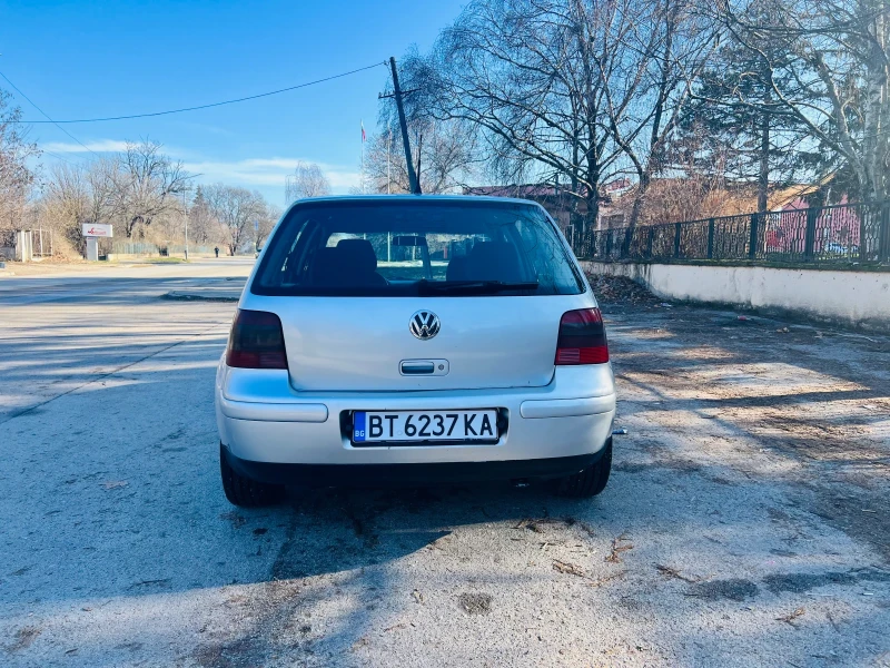 VW Golf 1.6 i, снимка 5 - Автомобили и джипове - 48556599