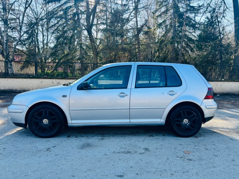 VW Golf 1.6 i, снимка 3 - Автомобили и джипове - 48556599