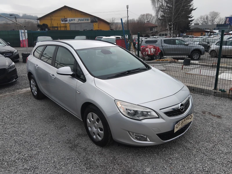 Opel Astra 1.7CDTI, снимка 3 - Автомобили и джипове - 49150974