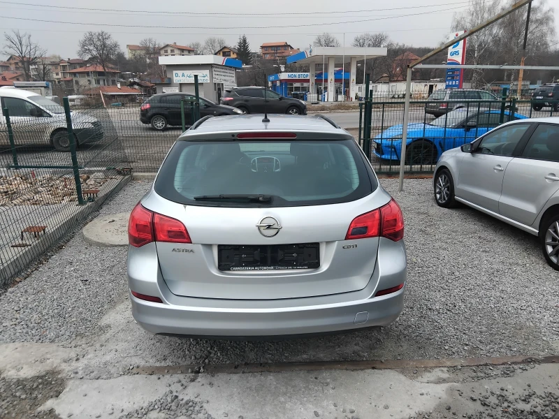 Opel Astra 1.7CDTI, снимка 5 - Автомобили и джипове - 49150974