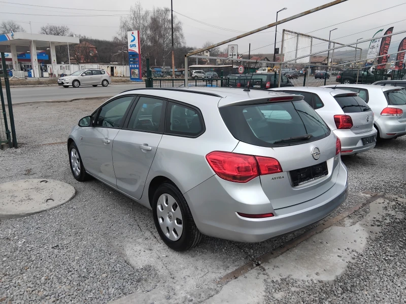 Opel Astra 1.7CDTI, снимка 6 - Автомобили и джипове - 49150974