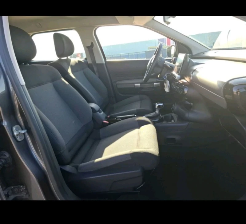 Citroen C4 Cactus, снимка 10 - Автомобили и джипове - 52045613