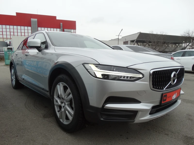 Volvo V90 Cross Country 2.0D4-190k.c. AWD, снимка 3 - Автомобили и джипове - 52648157