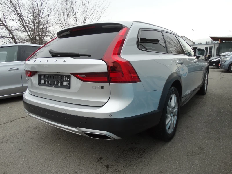 Volvo V90 Cross Country 2.0D4-190k.c. AWD, снимка 6 - Автомобили и джипове - 52648157