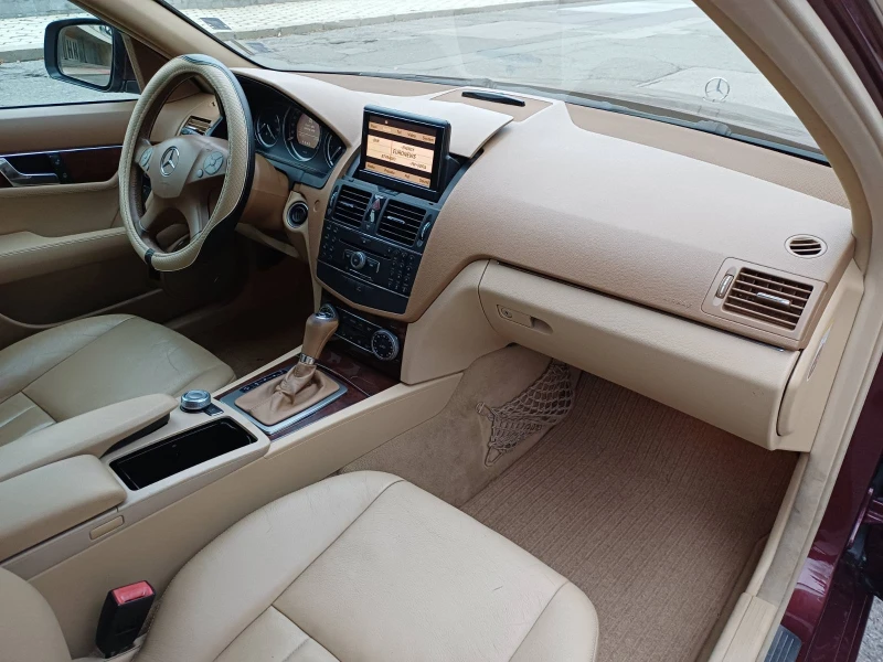 Mercedes-Benz C 320 CDI Avangarde, снимка 13 - Автомобили и джипове - 52664367