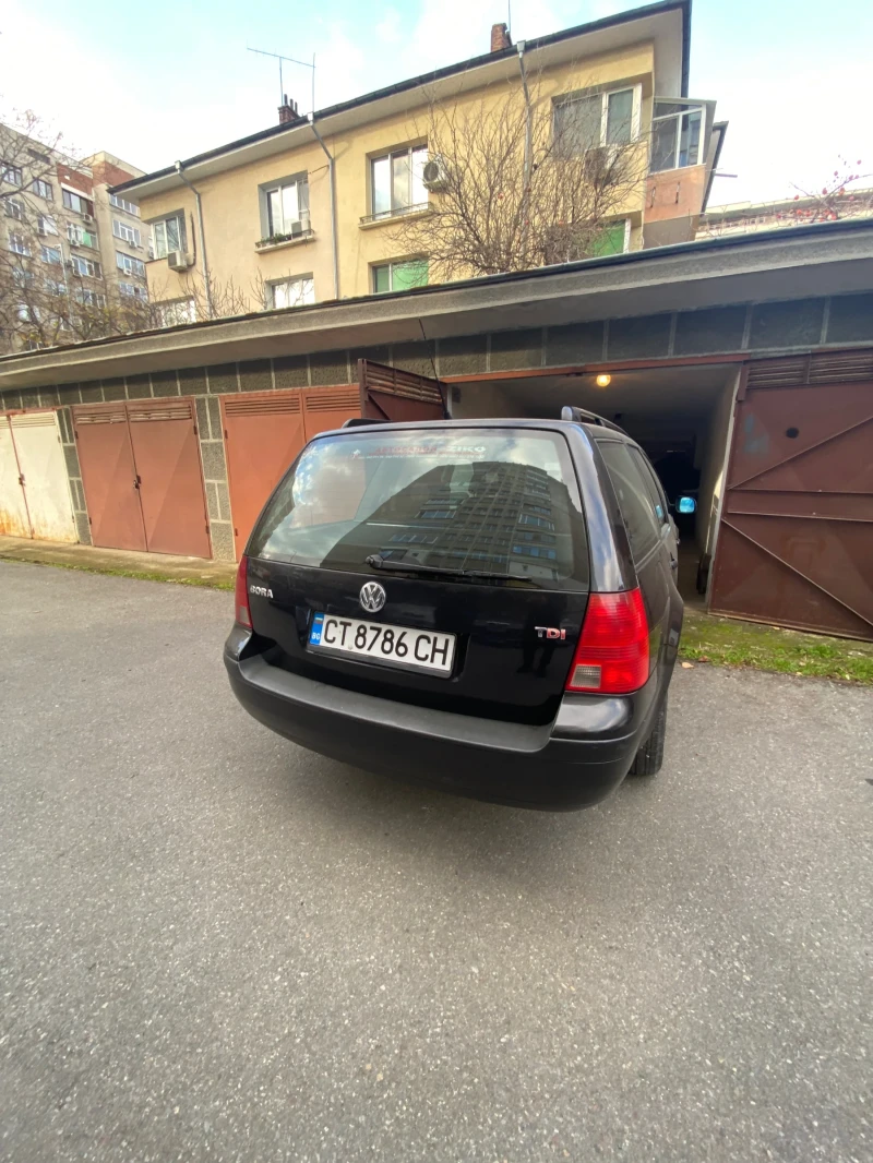 VW Bora, снимка 2 - Автомобили и джипове - 52831757