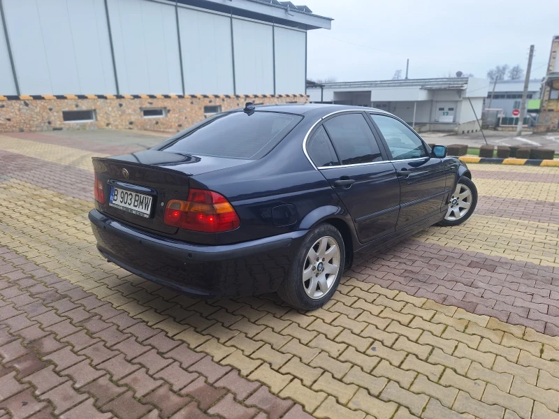 BMW 320  FACE/6скорости, снимка 4 - Автомобили и джипове - 53419850
