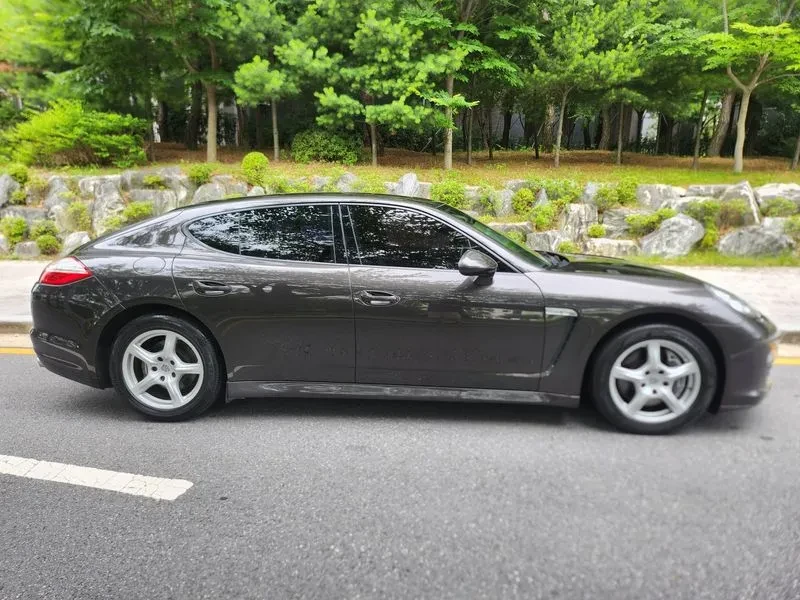 Porsche Panamera 3.6 2WD - САМО 30% АВАНС, снимка 17 - Автомобили и джипове - 56255544