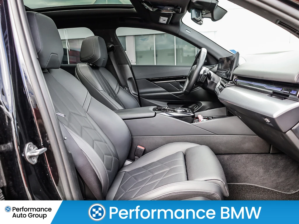 BMW 530 Bowers & Wilkins - Premium Essential! - изображение 8
