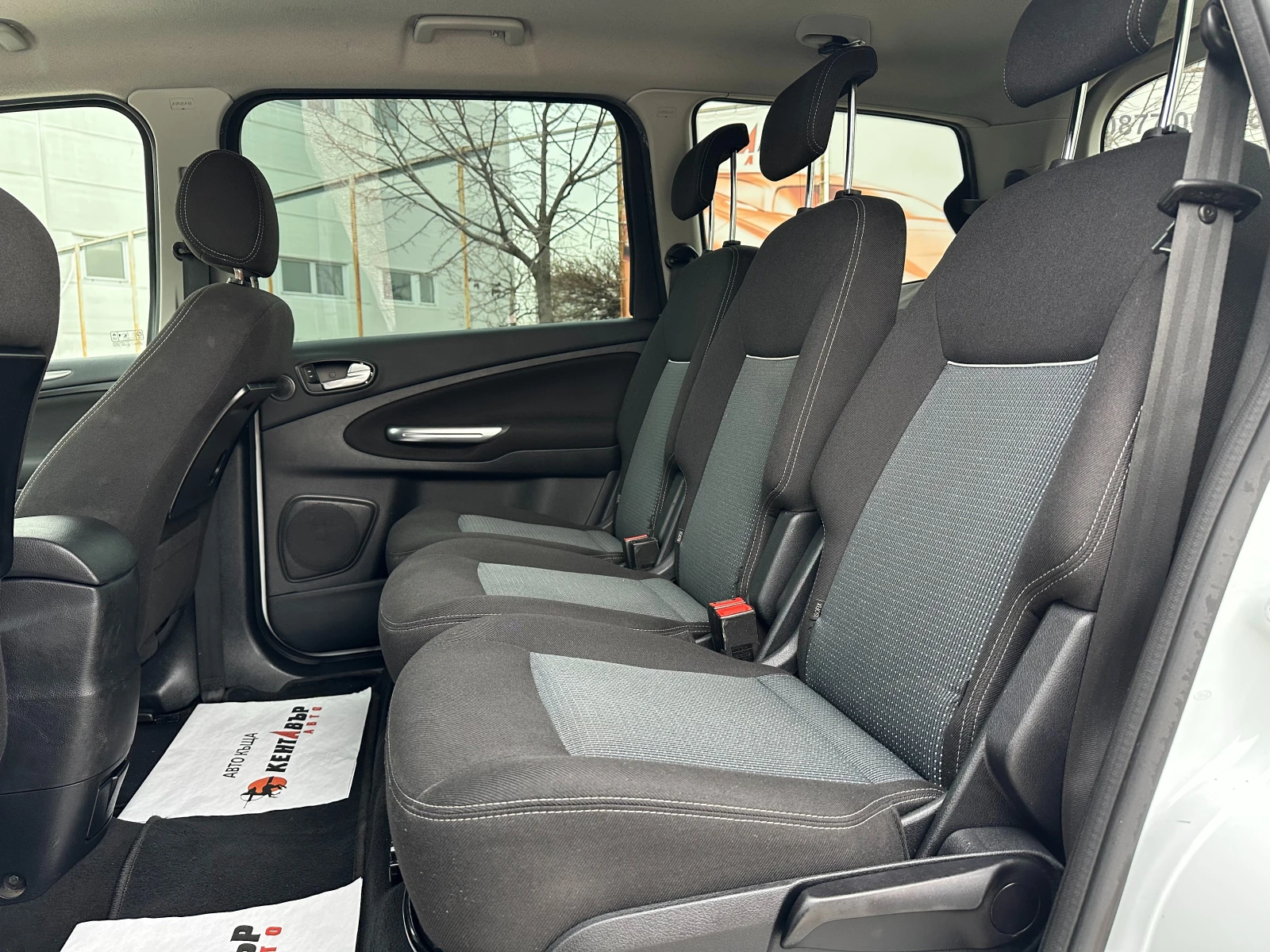 Ford Galaxy 2.0d 140 к.с. - изображение 9