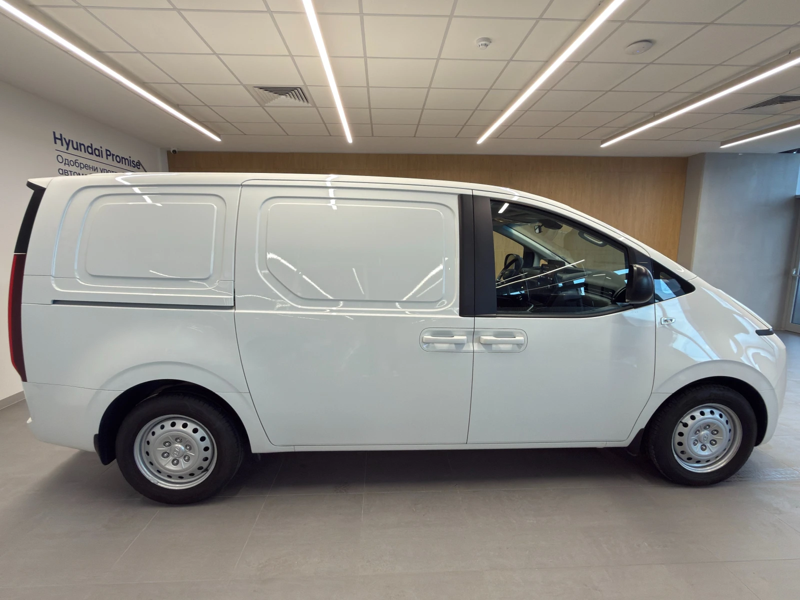 Hyundai Staria COMFORT - изображение 6