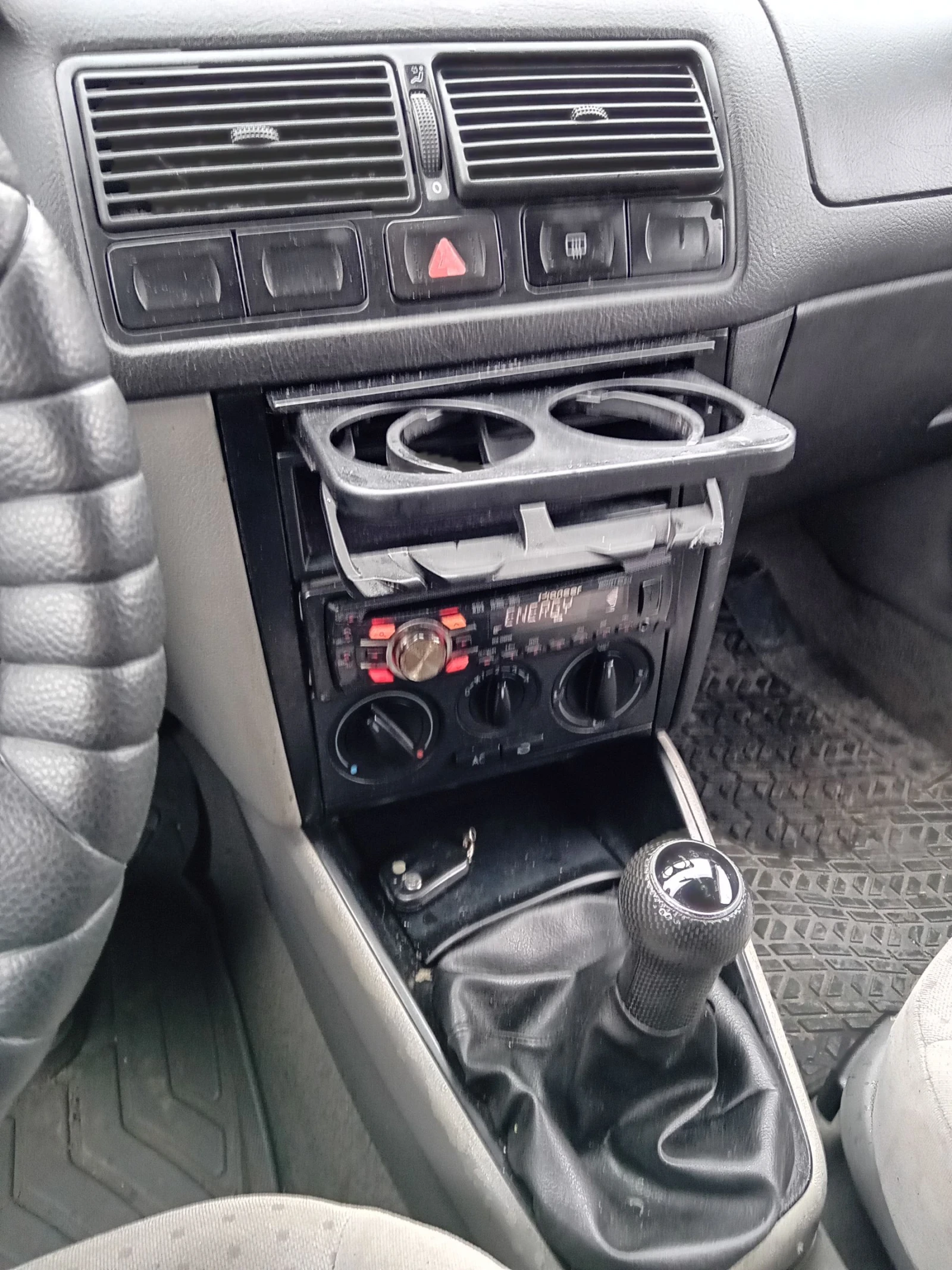 VW Golf  - изображение 7