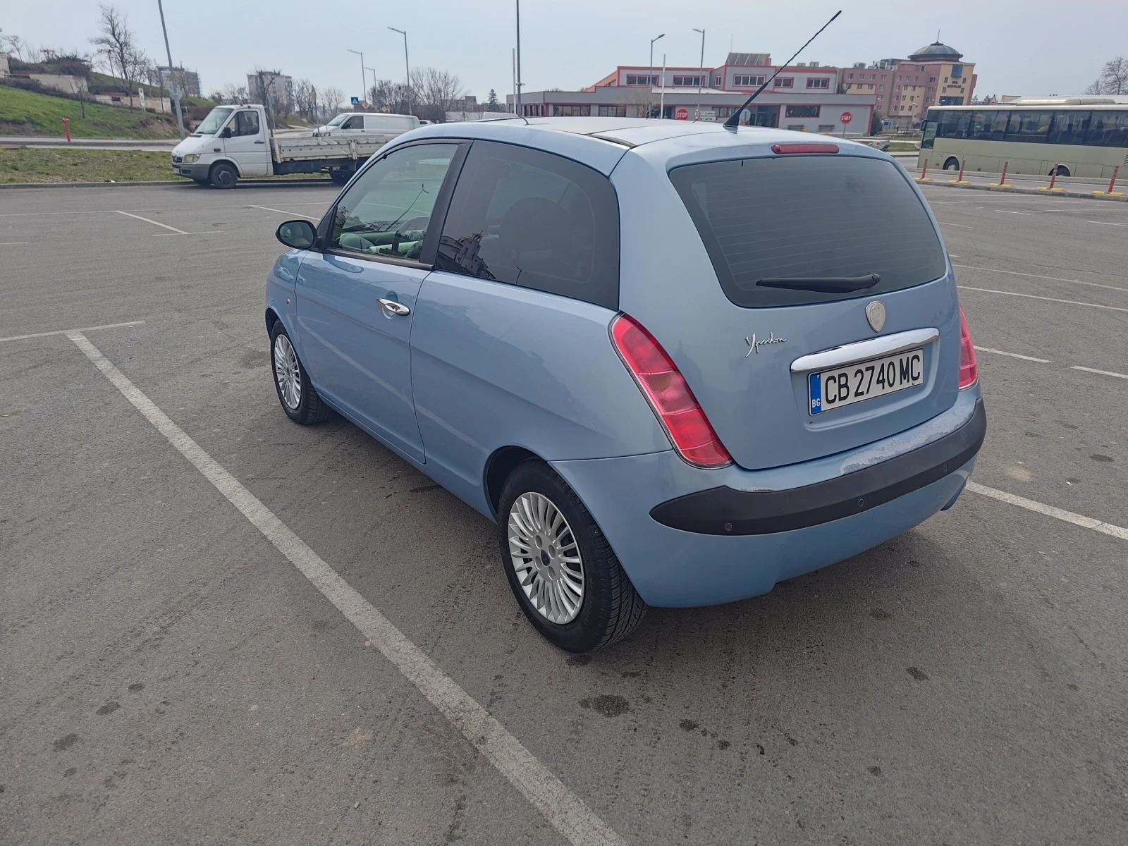 Lancia Ypsilon 1.4 16V АГУ, снимка 5 - Автомобили и джипове - 53754433