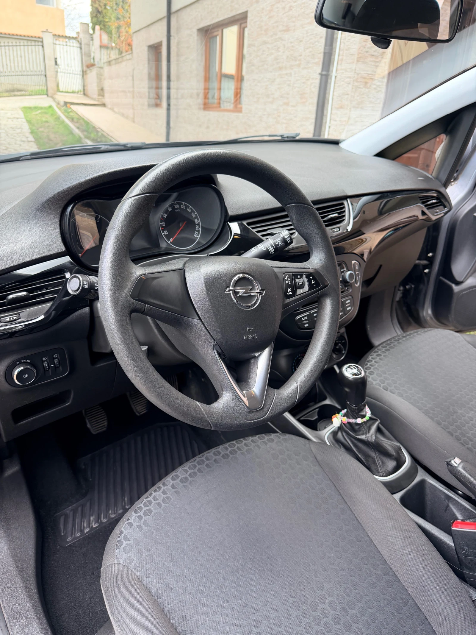 Opel Corsa 1.2 бензин, снимка 8 - Автомобили и джипове - 54091394