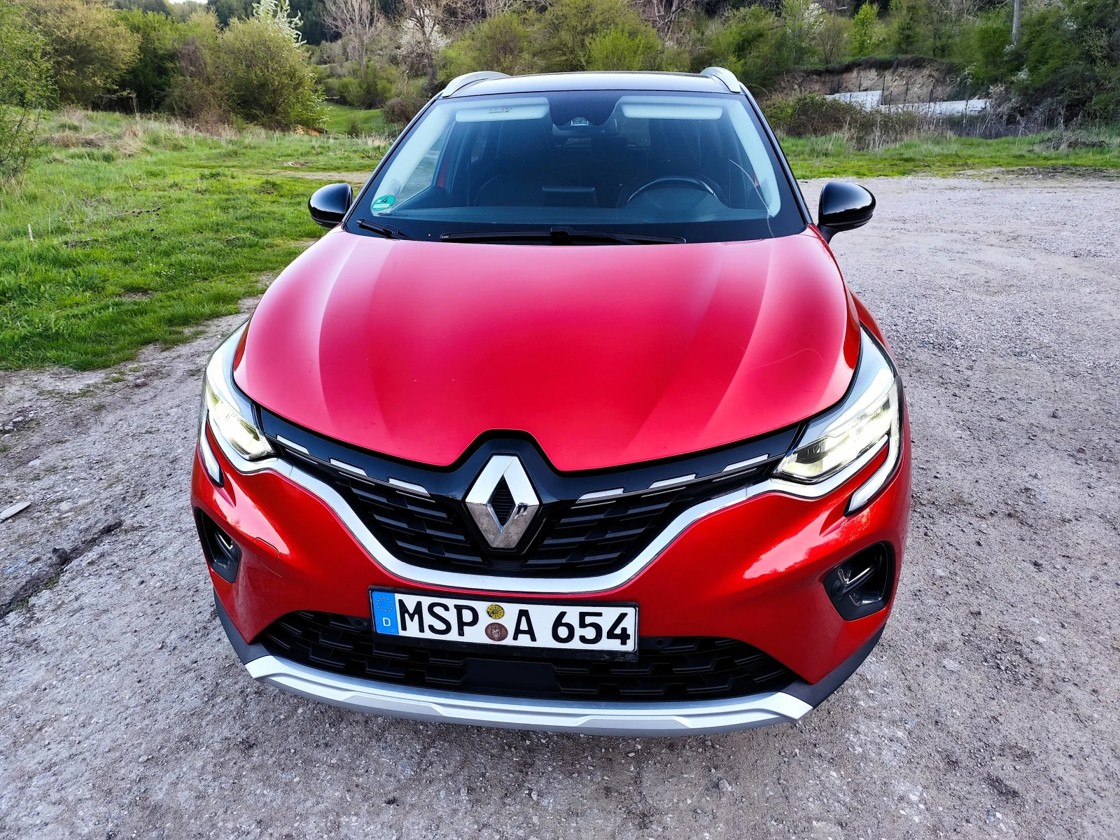 Renault Captur 1.3TceKATO NOVA, снимка 2 - Автомобили и джипове - 54350993