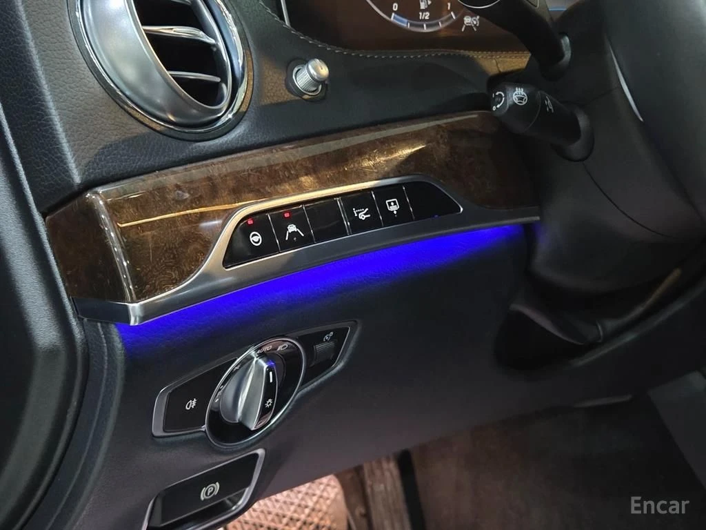 Mercedes-Benz S 560 4MATIC* BURMESTER* ОБДУХВАНЕ* ДИСТРОНИК* , снимка 9 - Автомобили и джипове - 54573024