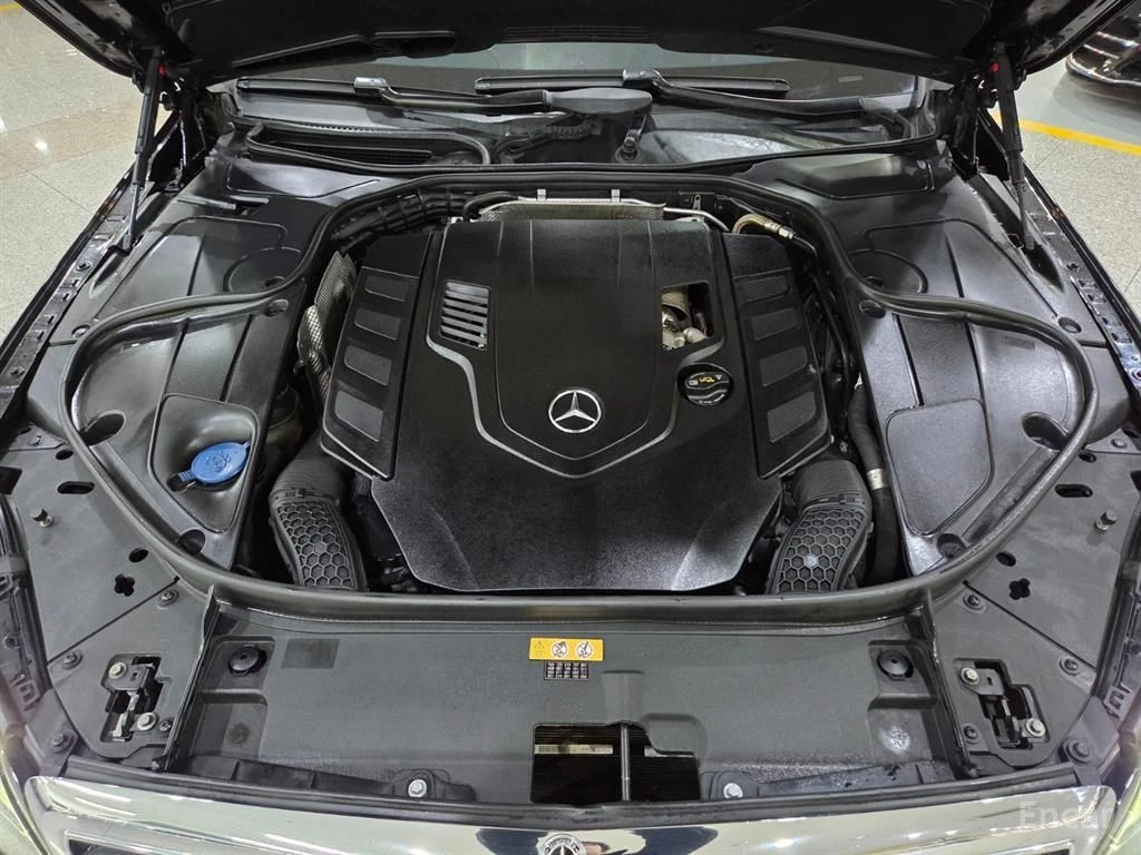 Mercedes-Benz S 560 4MATIC* BURMESTER* ОБДУХВАНЕ* ДИСТРОНИК* , снимка 17 - Автомобили и джипове - 54573024