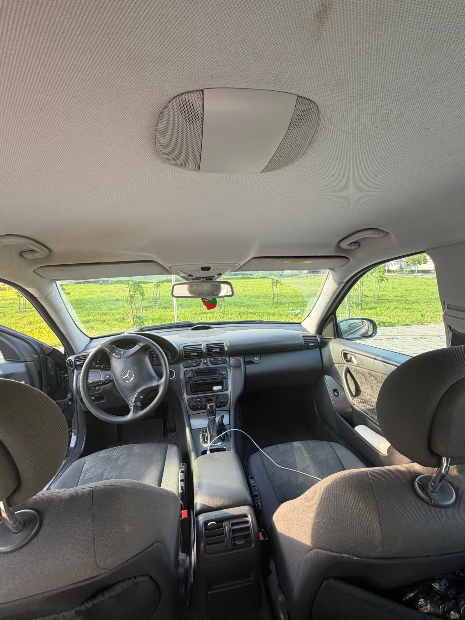 Mercedes-Benz C 240, снимка 4 - Автомобили и джипове - 54670982