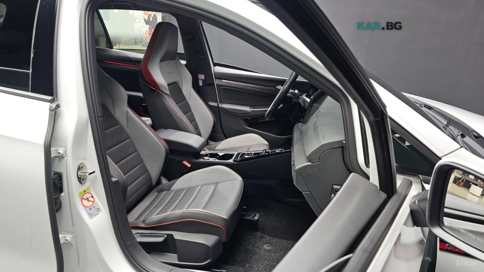 VW Golf GTI/2.0T/8TH GEN, снимка 14 - Автомобили и джипове - 54827881