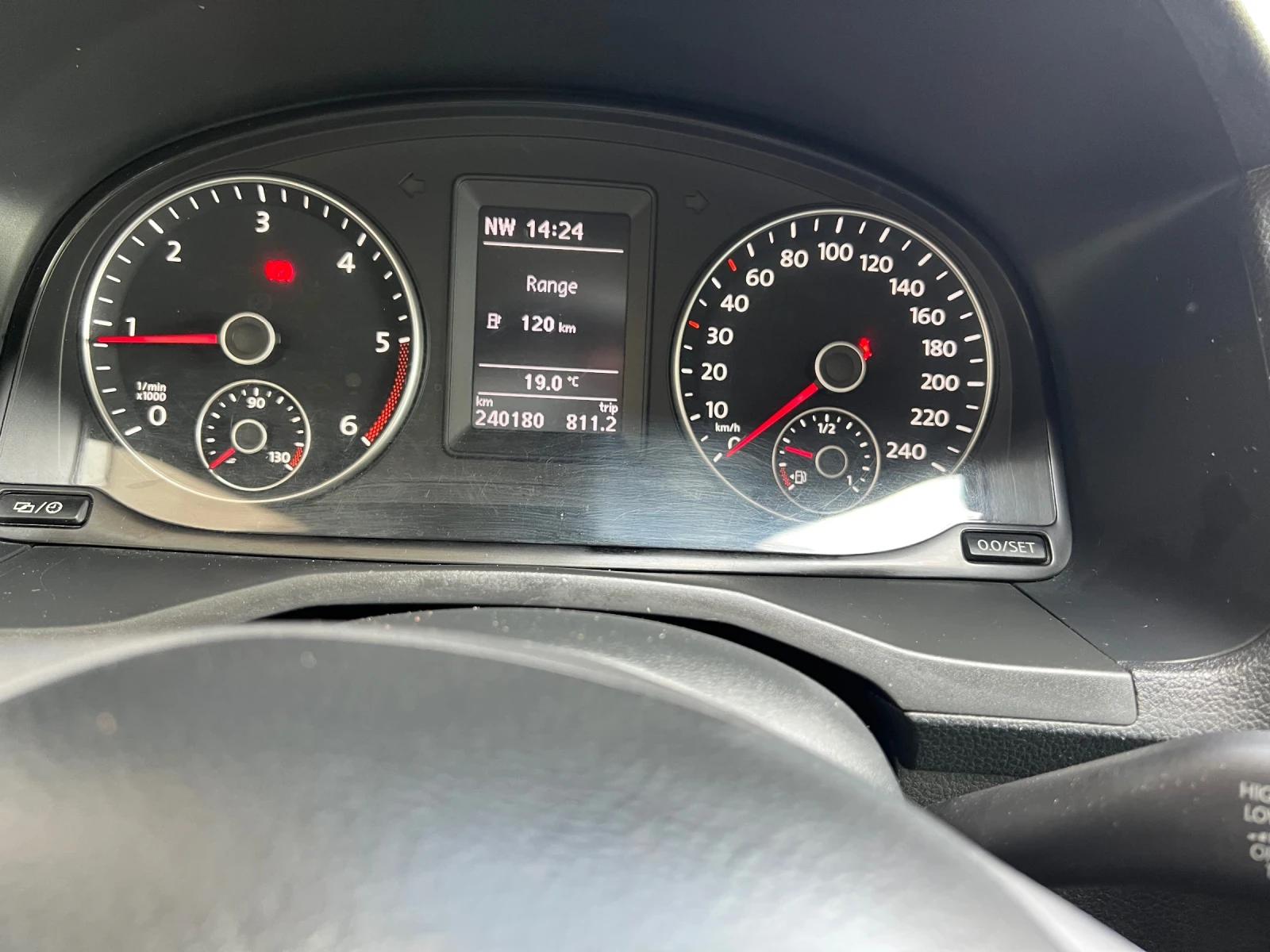 VW Caddy, снимка 13 - Автомобили и джипове - 55206132