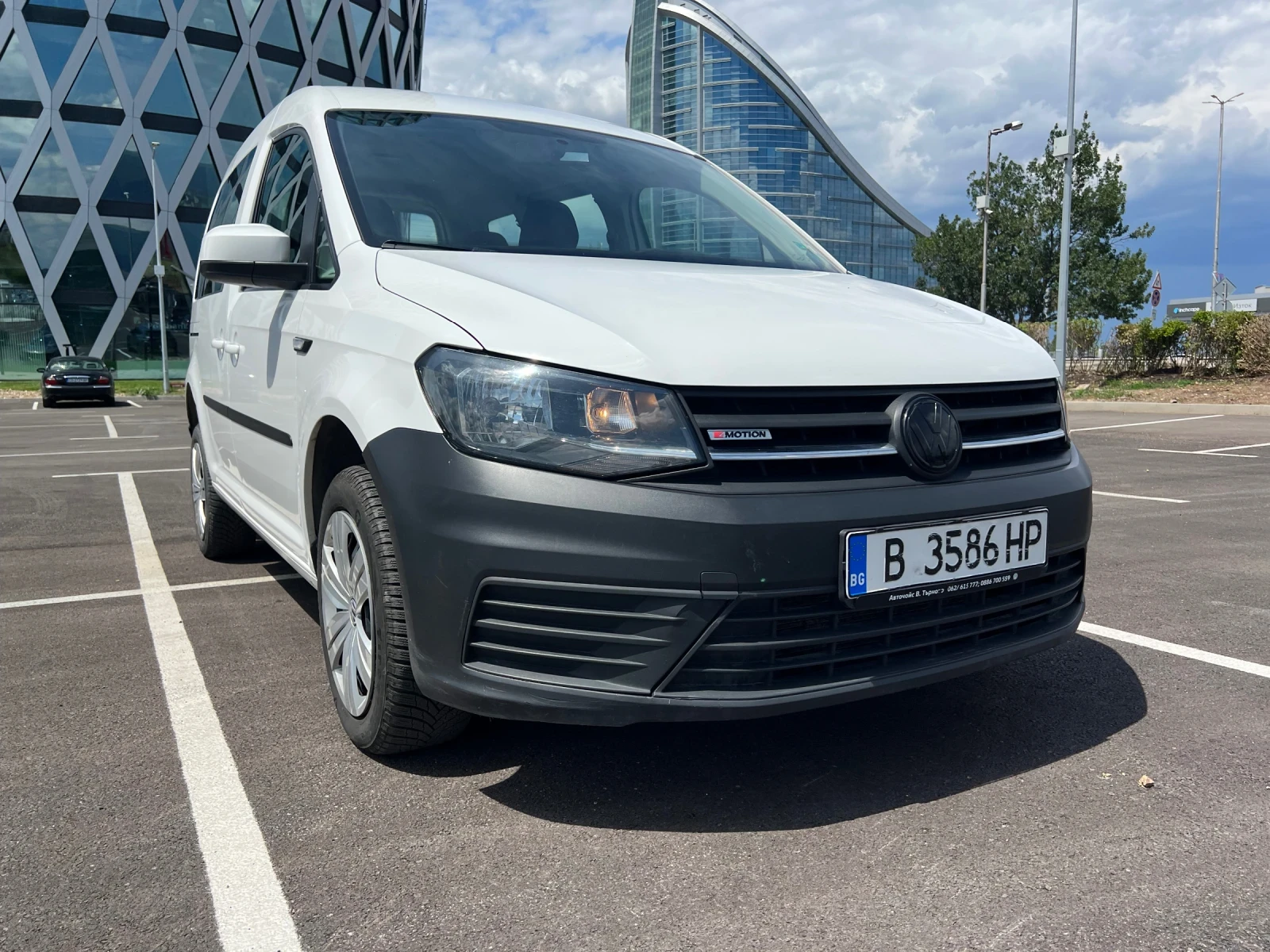 VW Caddy, снимка 2 - Автомобили и джипове - 55206132
