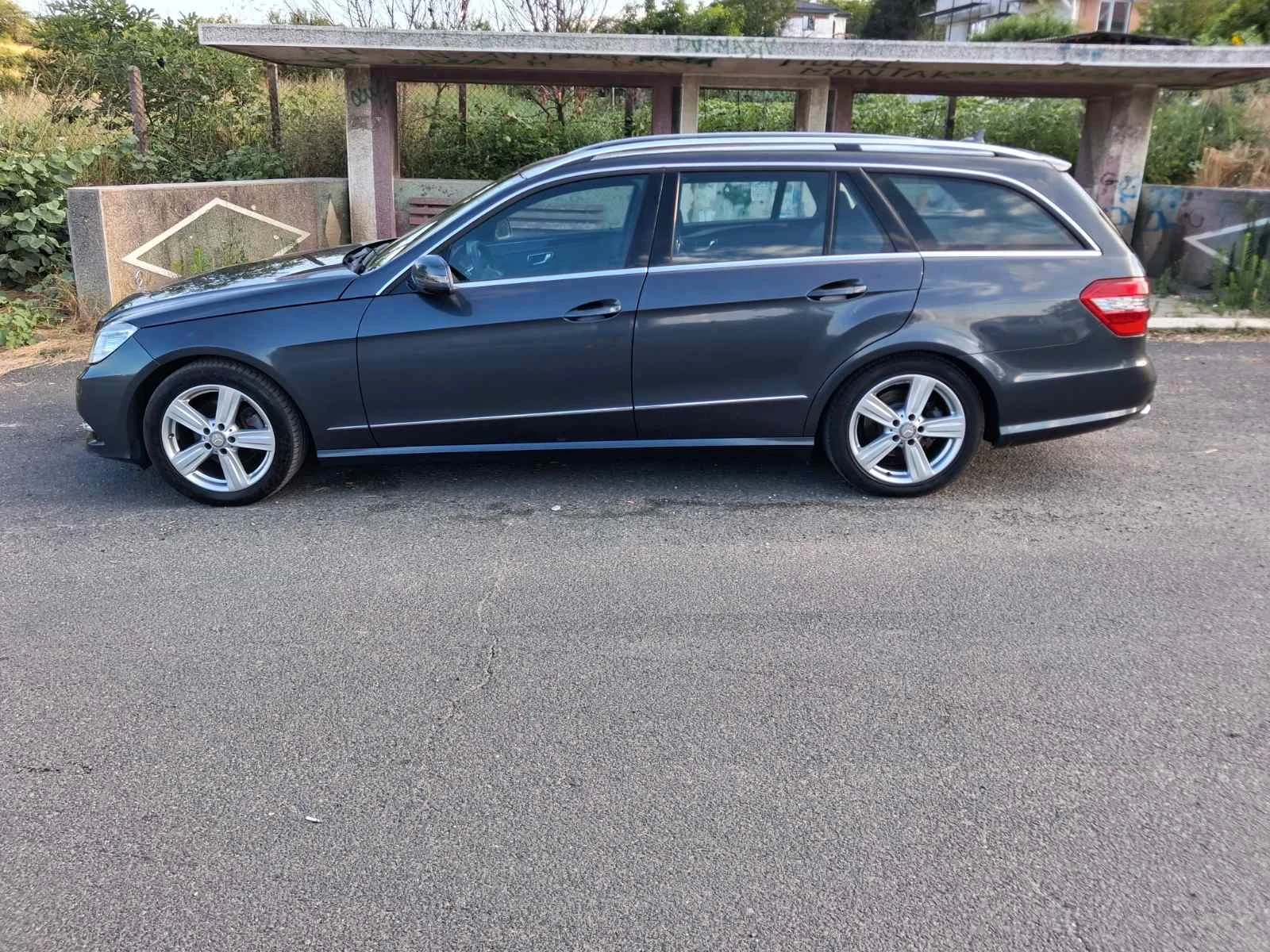 Mercedes-Benz E 200 Mercedes E200 combi, снимка 14 - Автомобили и джипове - 55430890