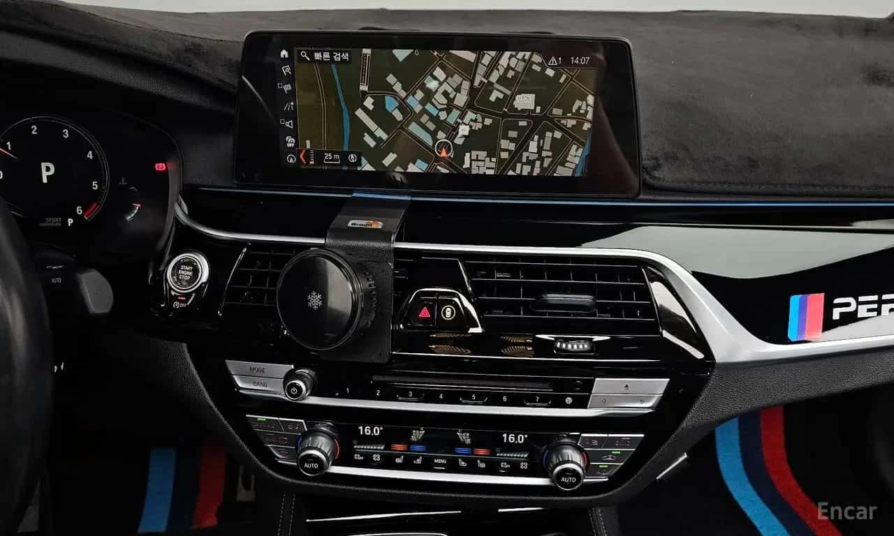 BMW 520 КРАЙНА ЦЕНА ДО БЪЛГАРИЯ * АВТОКРЕДИТ, снимка 12 - Автомобили и джипове - 55571740