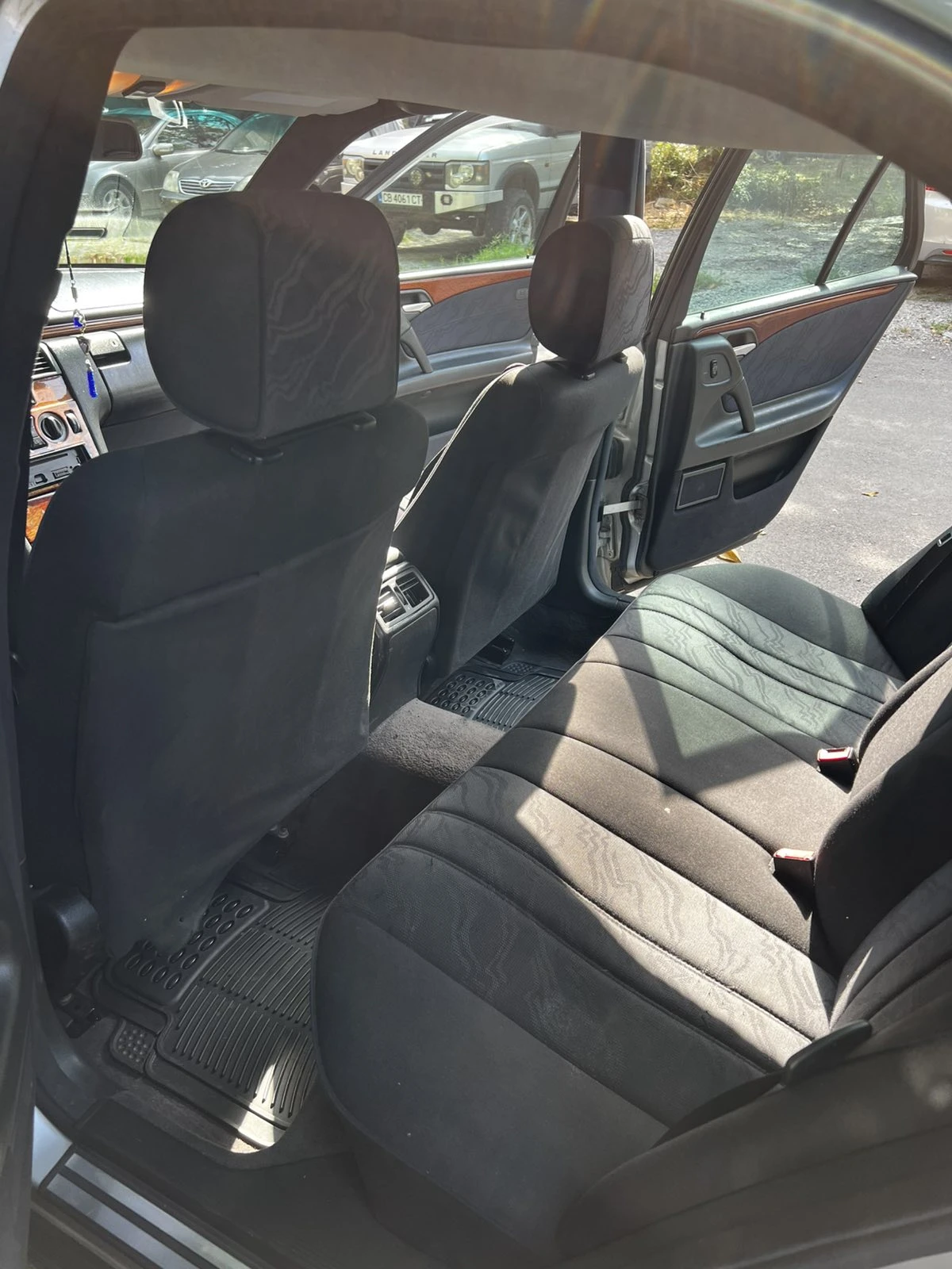 Mercedes-Benz E 200 2.0 Kompressor, снимка 10 - Автомобили и джипове - 55601006