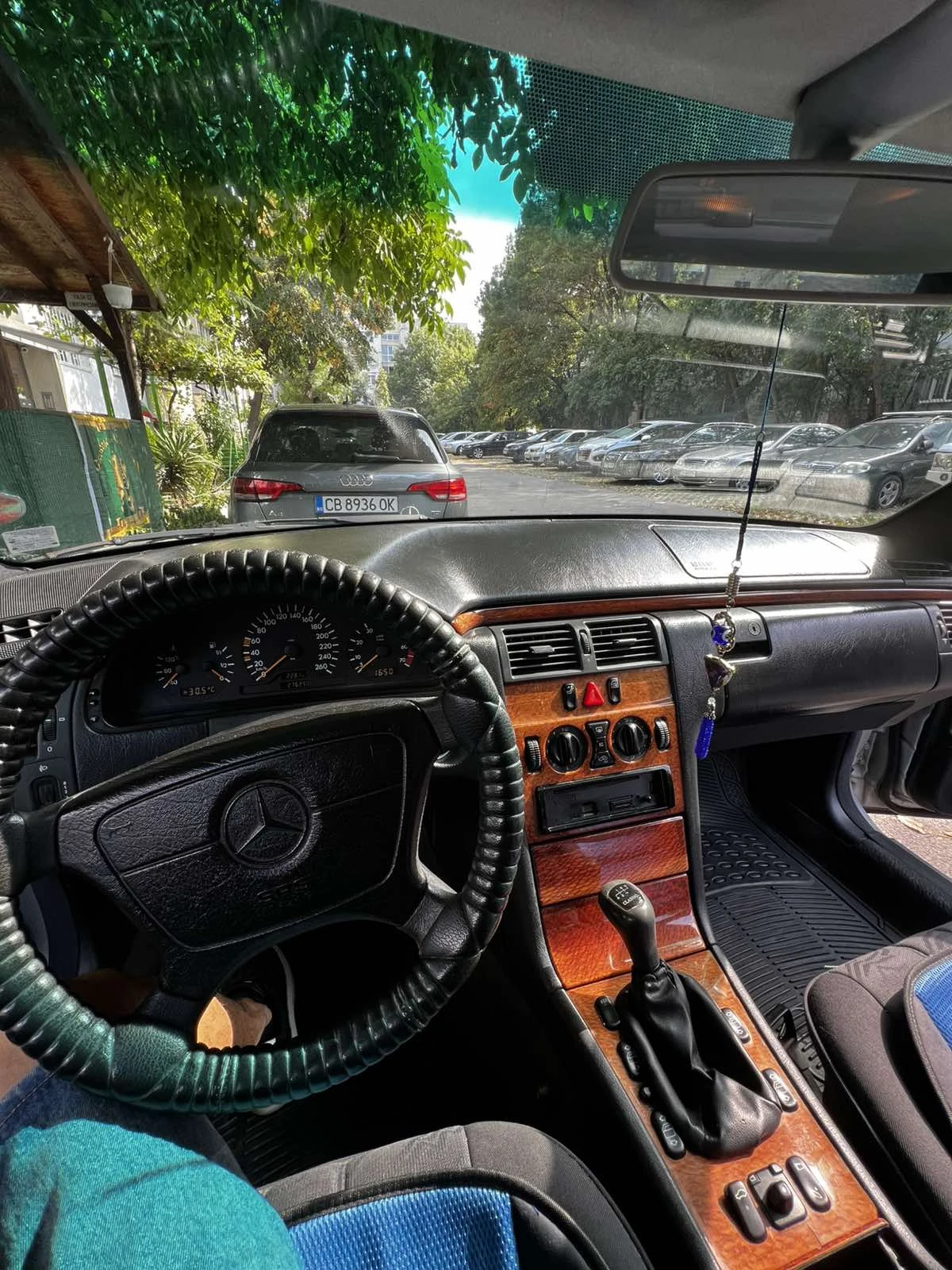 Mercedes-Benz E 200 2.0 Kompressor, снимка 7 - Автомобили и джипове - 55601006