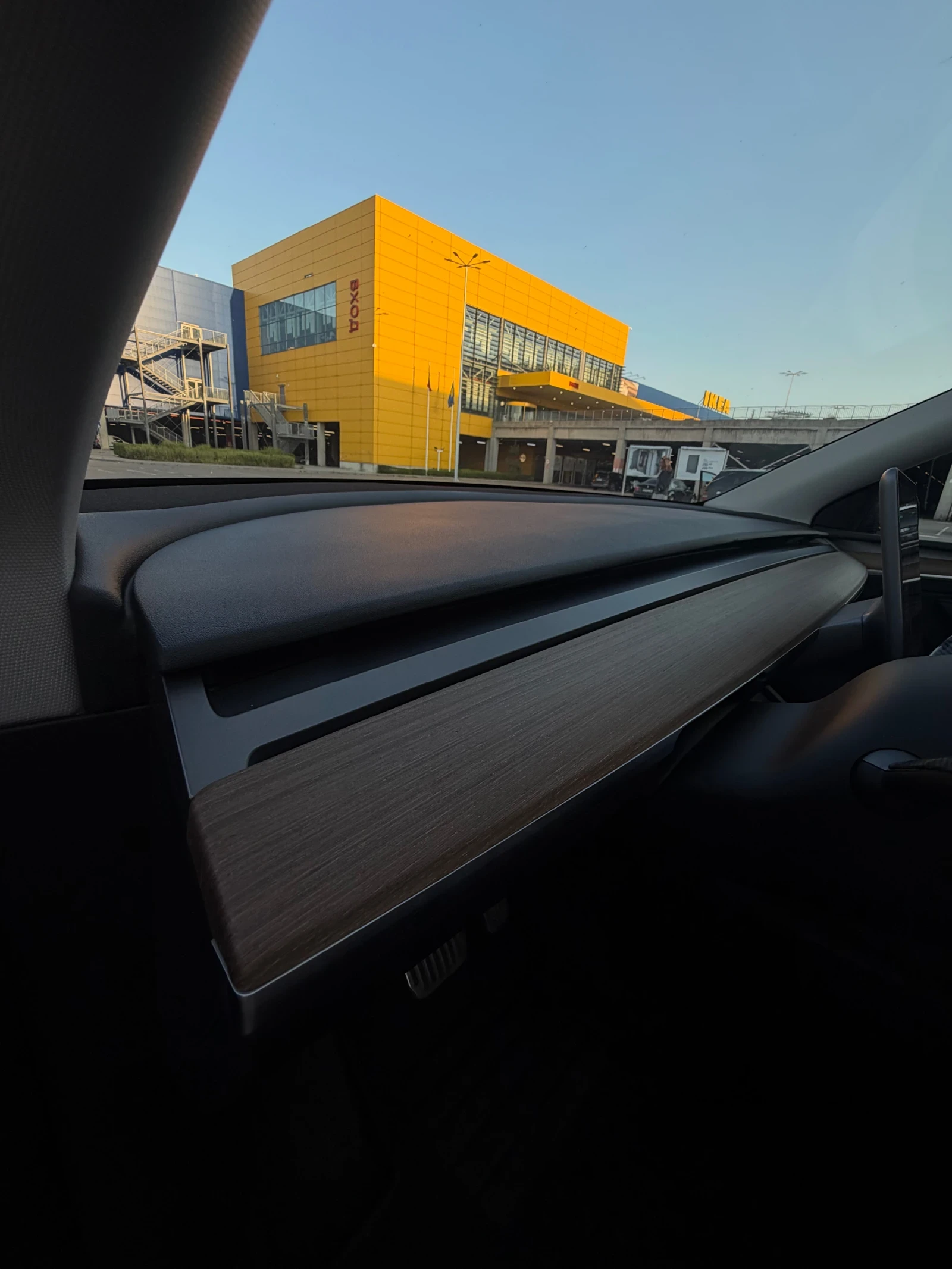 Tesla Model Y 2024 / FSD 4 / 56200 км , снимка 9 - Автомобили и джипове - 55646439