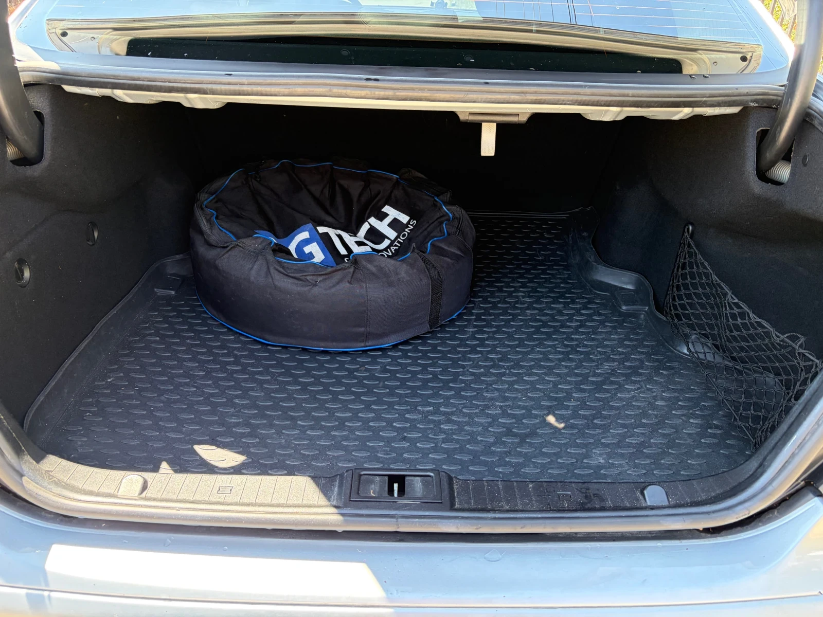 Mercedes-Benz E 200, снимка 15 - Автомобили и джипове - 55679398