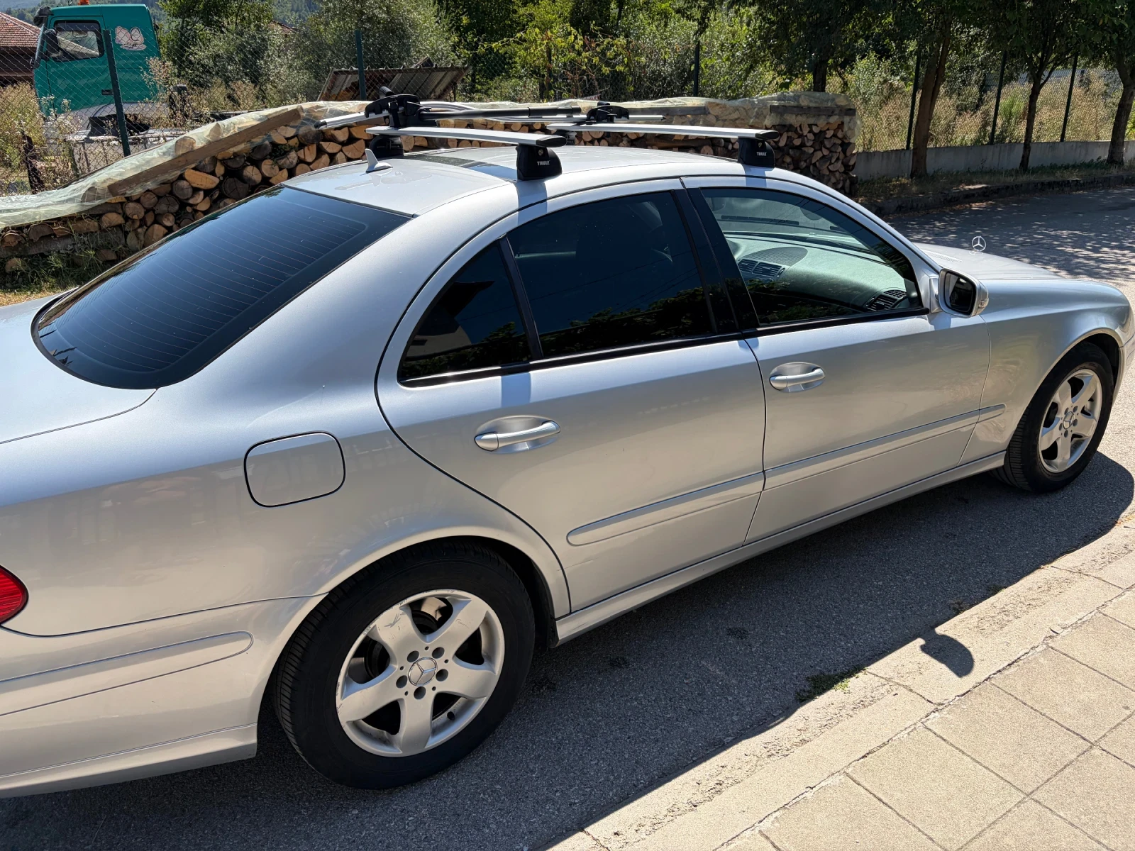 Mercedes-Benz E 200, снимка 8 - Автомобили и джипове - 55679398