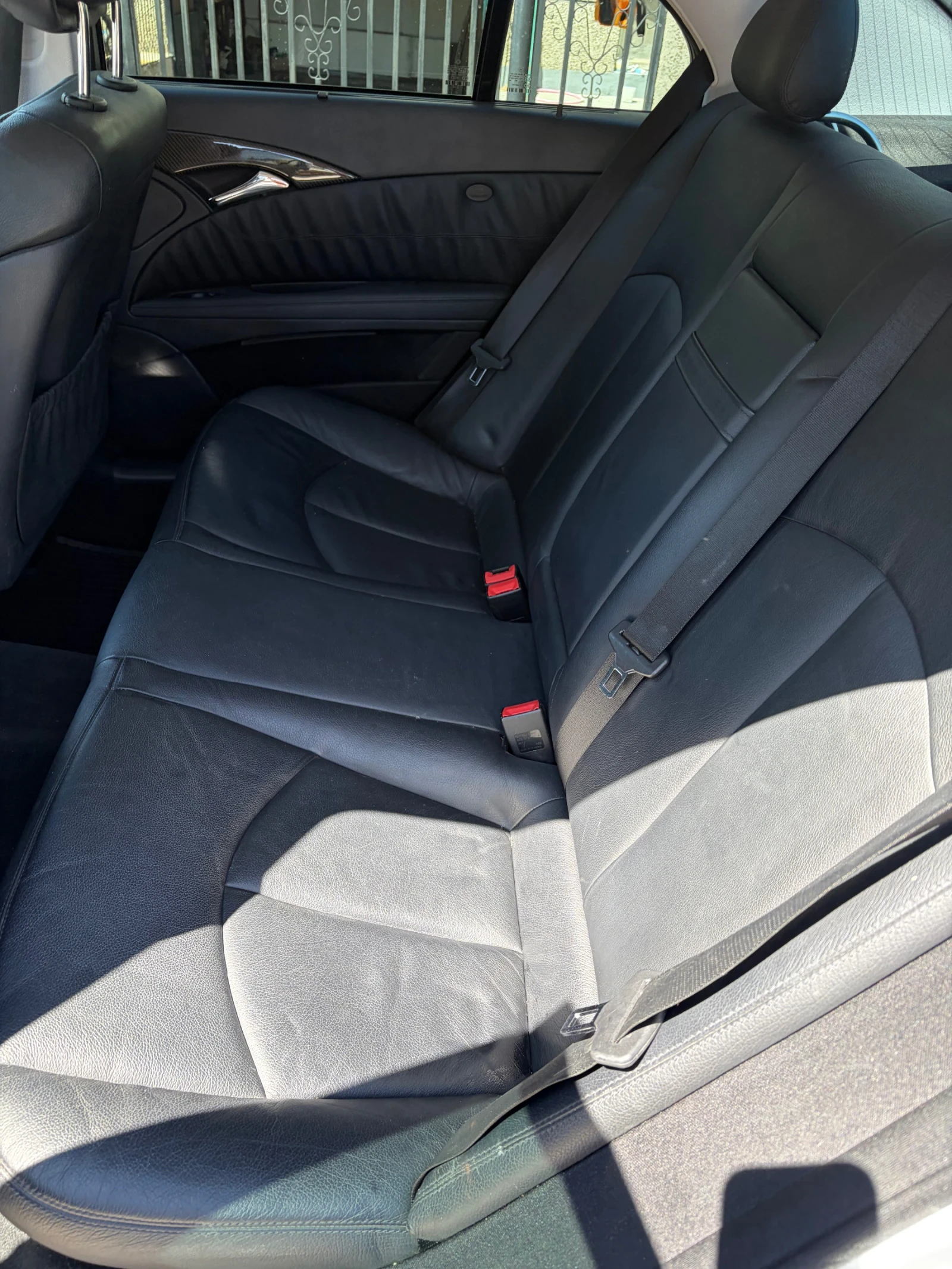 Mercedes-Benz E 200, снимка 14 - Автомобили и джипове - 55679398