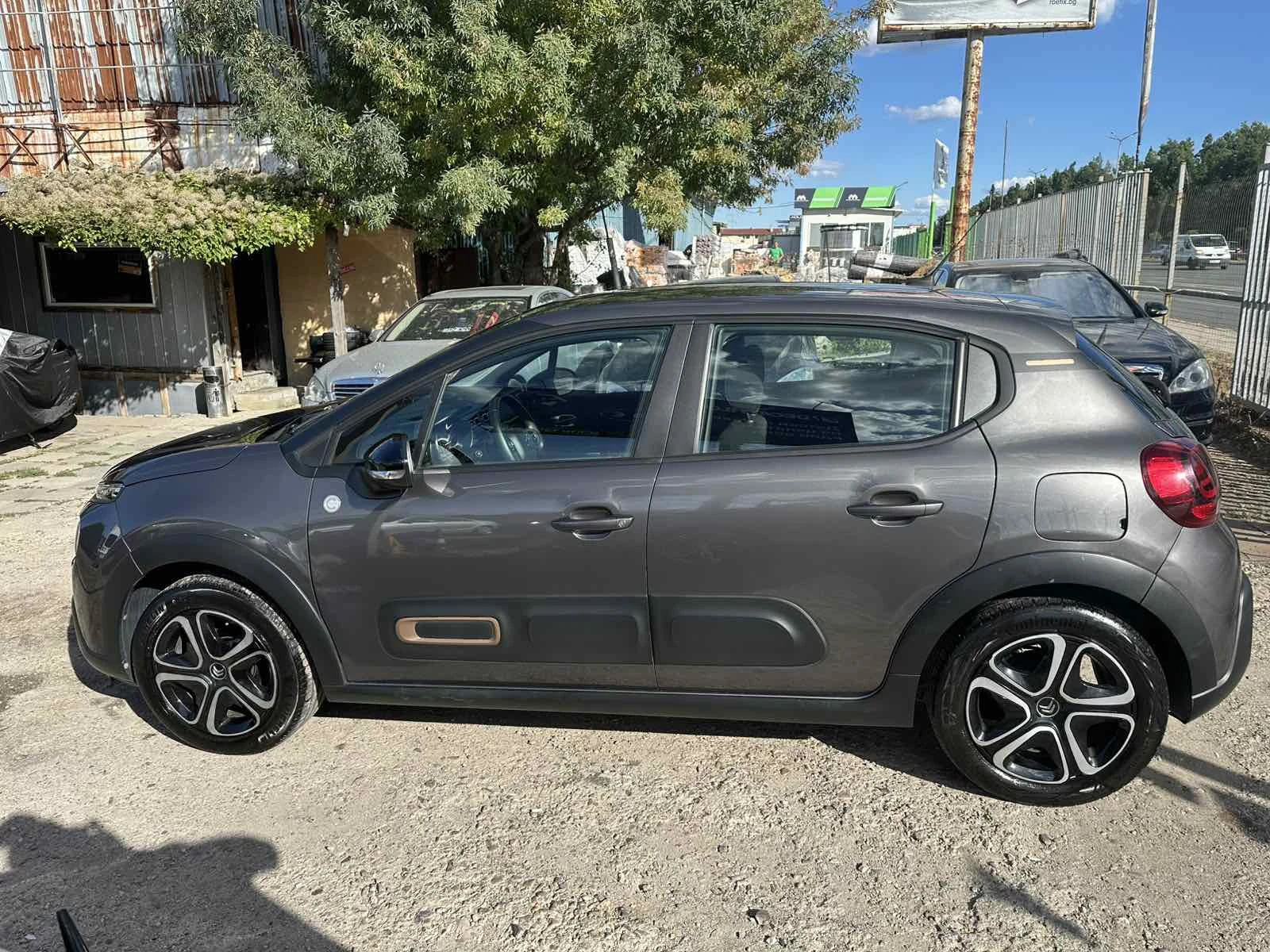 Citroen C3 1.2PureTech Shine 2023г, снимка 8 - Автомобили и джипове - 55953060