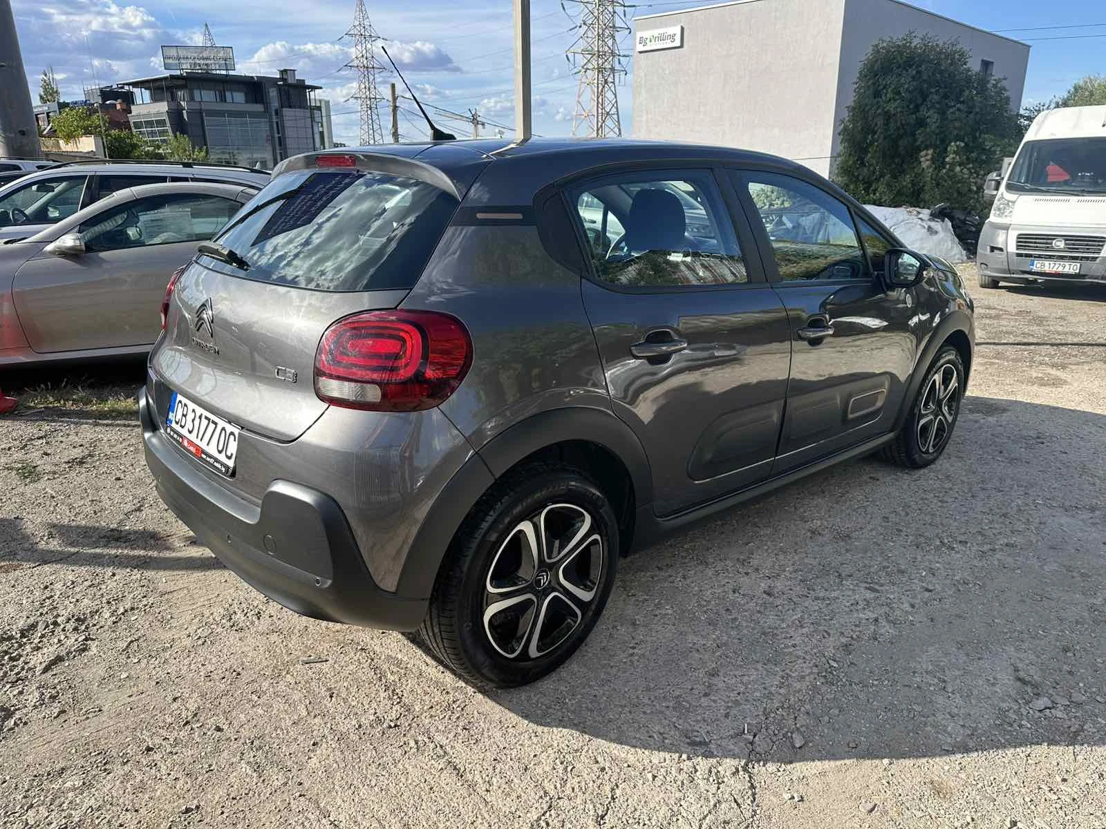 Citroen C3 1.2PureTech Shine 2023г, снимка 3 - Автомобили и джипове - 55953060