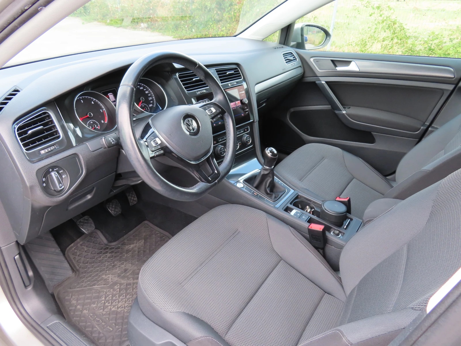 VW Golf Variant Comfortline 2.0TDI 150hp, снимка 5 - Автомобили и джипове - 56041077
