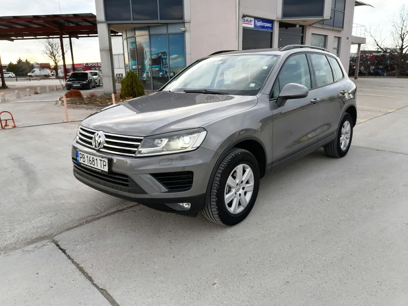 VW Touareg, снимка 2 - Автомобили и джипове - 44319373