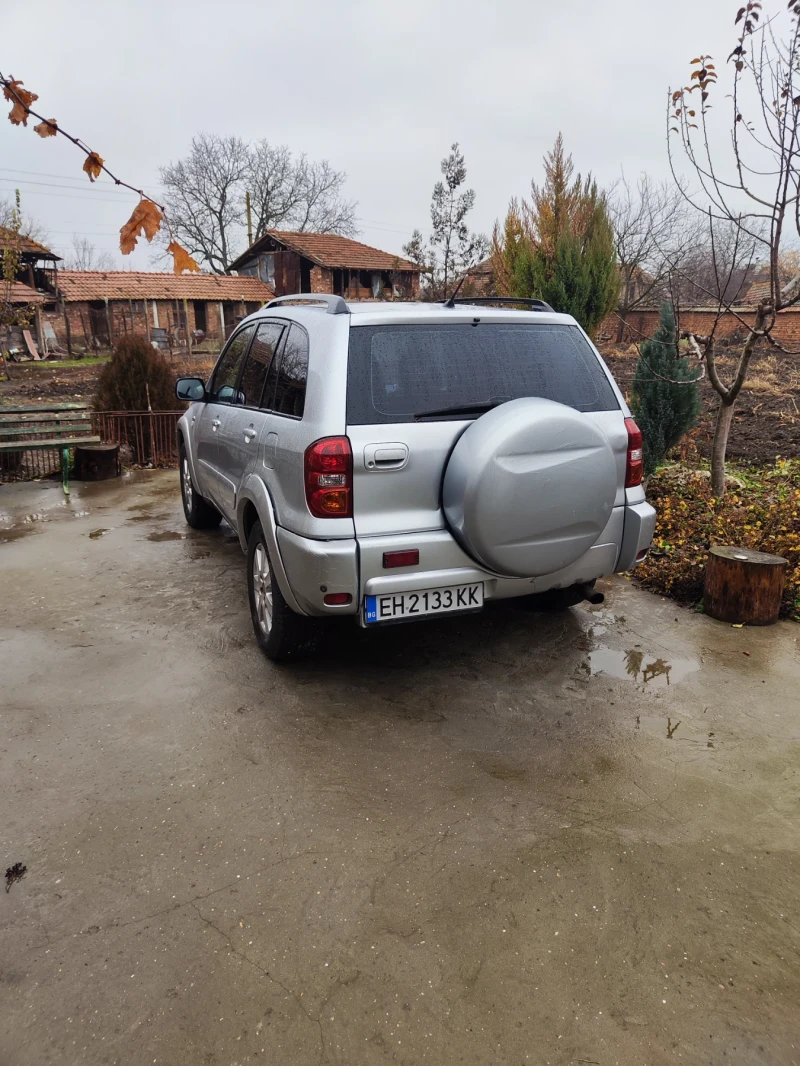 Toyota Rav4, снимка 3 - Автомобили и джипове - 48180355