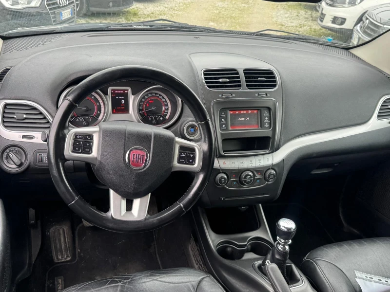 Fiat Freemont 6+ 1m* КОЖА* ПАРКТРОНИК* 2.0TDi 140hp-2012г, снимка 8 - Автомобили и джипове - 49270402