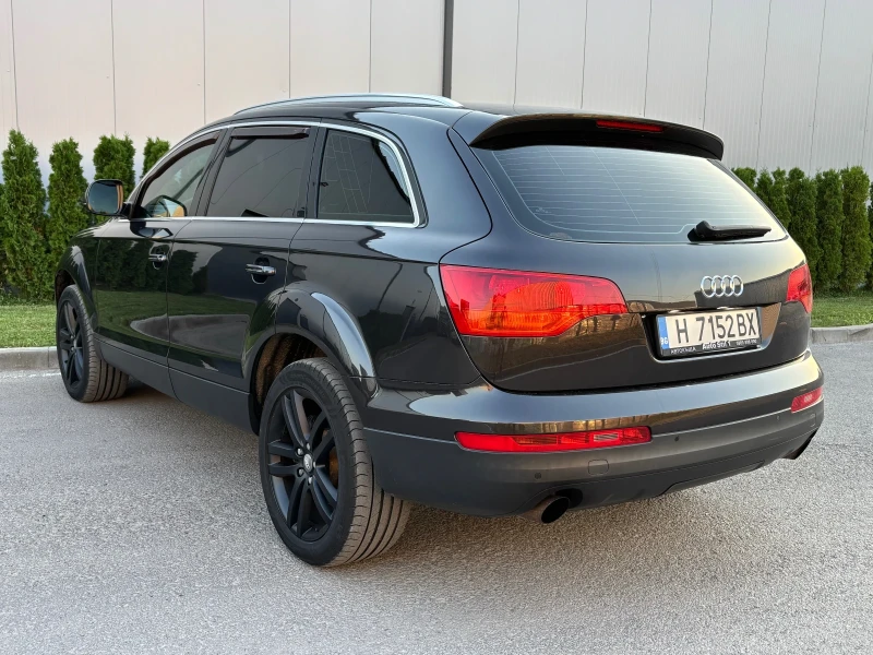 Audi Q7 3.0 TDI РЕГИСТРИРАНА/ОБСЛУЖЕНА/КАЧВАШ СЕ И КАРАШ, снимка 6 - Автомобили и джипове - 51344363