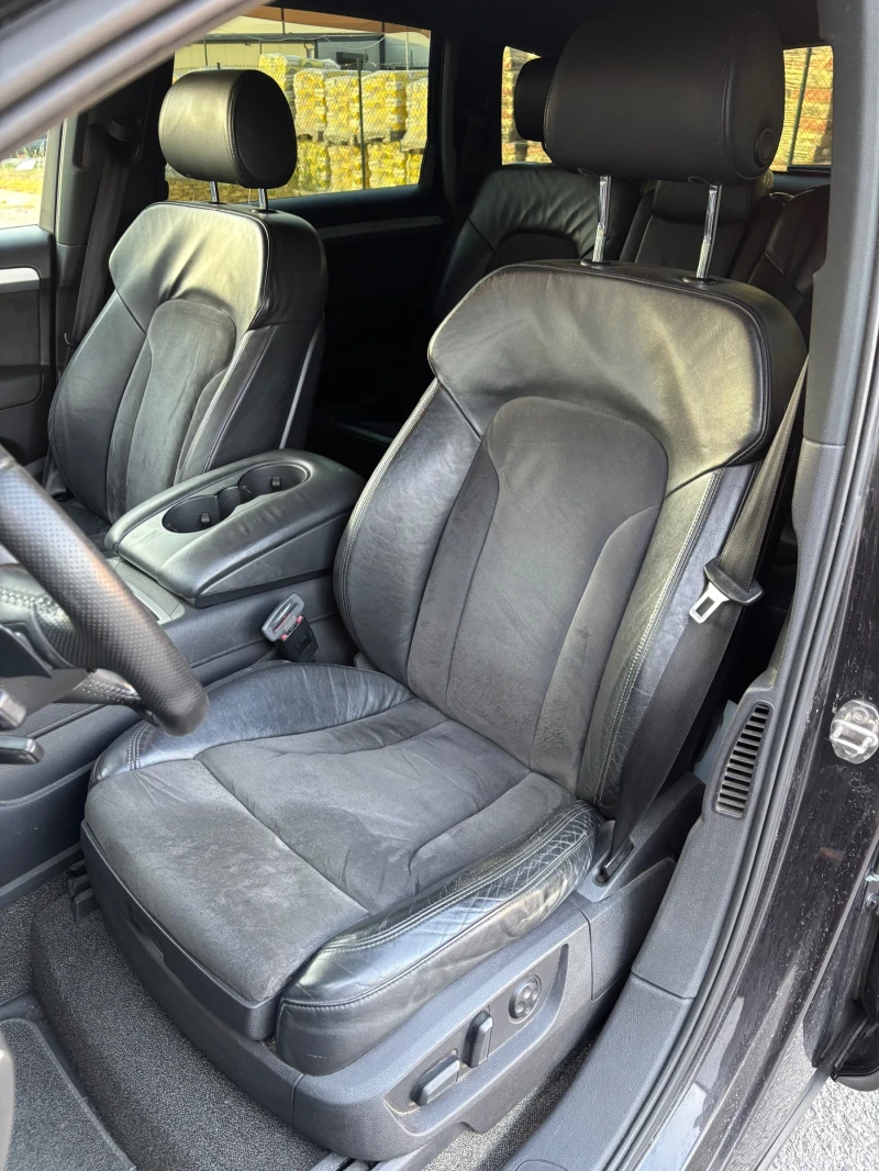 Audi Q7 3.0 TDI РЕГИСТРИРАНА/ОБСЛУЖЕНА/КАЧВАШ СЕ И КАРАШ, снимка 11 - Автомобили и джипове - 51344363