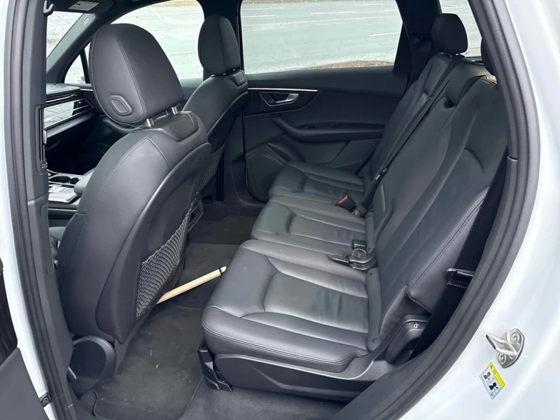 Audi Q7 * Komfort * CARFAX * БЕЗ ПЪРВОНАЧАЛНА ВНОСКА, снимка 10 - Автомобили и джипове - 52967272