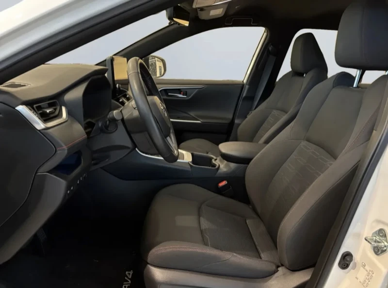 Toyota Rav4 Plug in hybrid , снимка 8 - Автомобили и джипове - 53031942