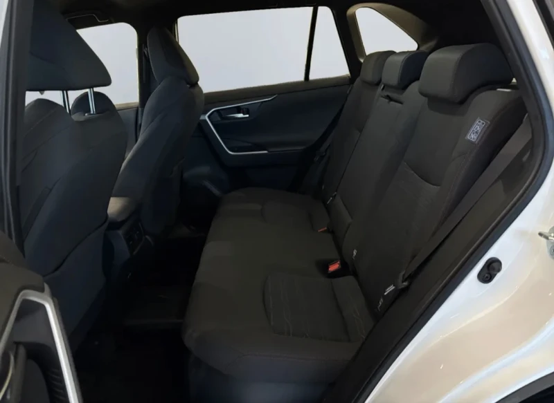 Toyota Rav4 Plug in hybrid , снимка 9 - Автомобили и джипове - 53031942