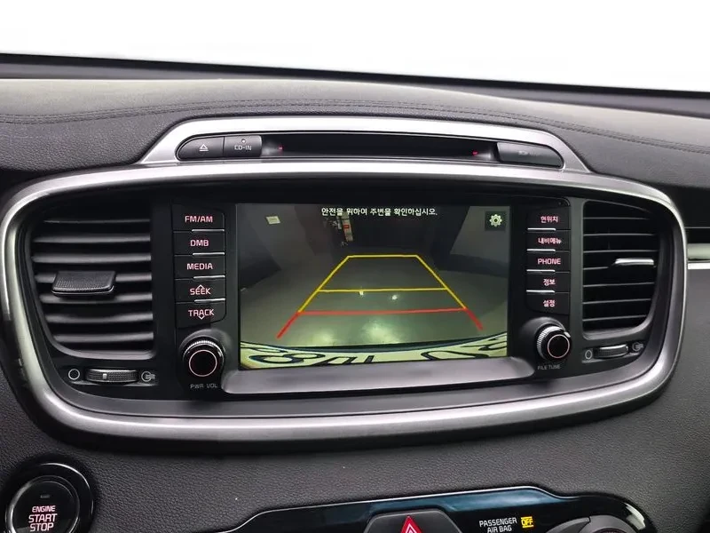 Kia Sorento 2.2 CRDI 4WD, снимка 17 - Автомобили и джипове - 54269540