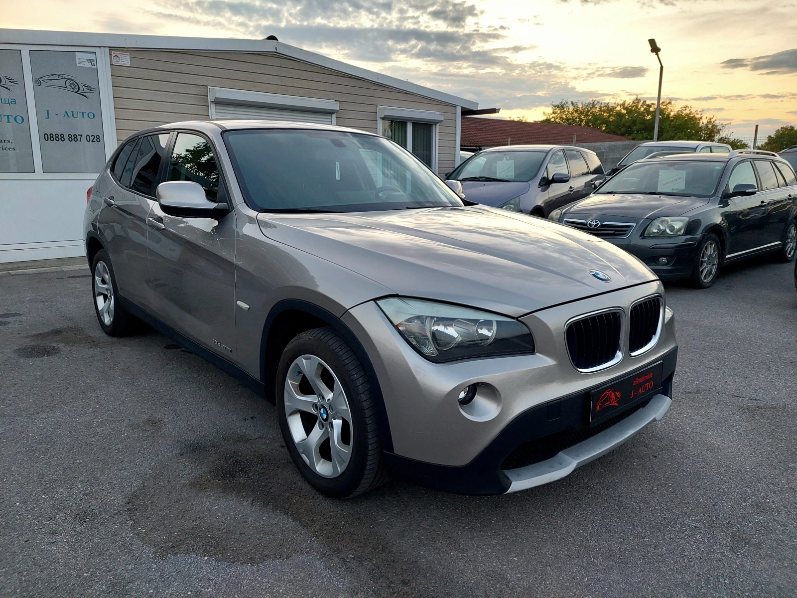 BMW X1 2.0D АВТОМАТ НАВИ - изображение 2