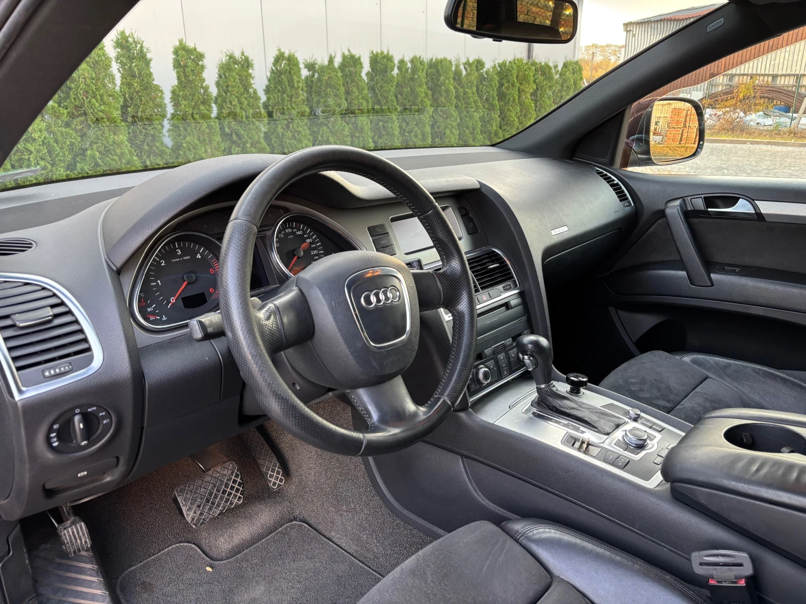 Audi Q7 3.0 TDI РЕГИСТРИРАНА/ОБСЛУЖЕНА/КАЧВАШ СЕ И КАРАШ - изображение 7